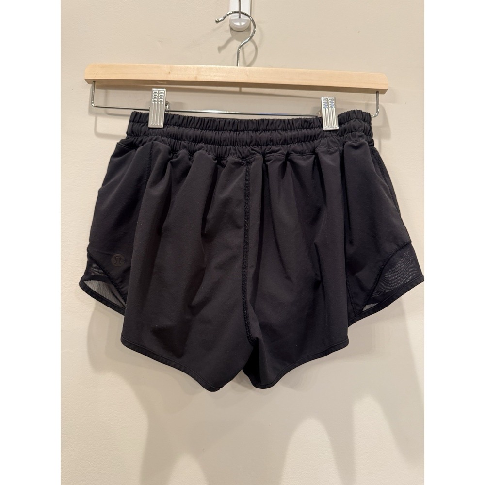 Lululemon Hotty Hot Short II *2.5" Black Women's Size 4 - Picture 7 of 9